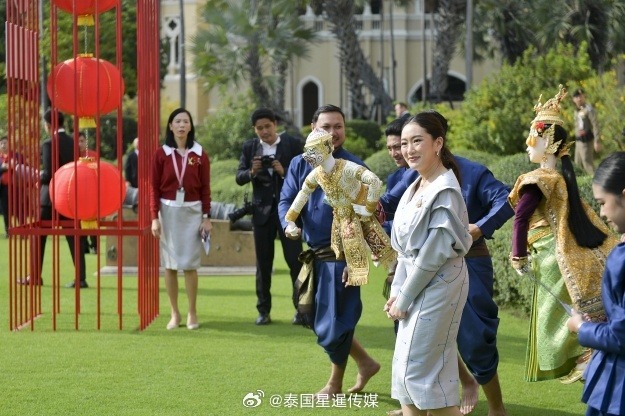 对于英超球