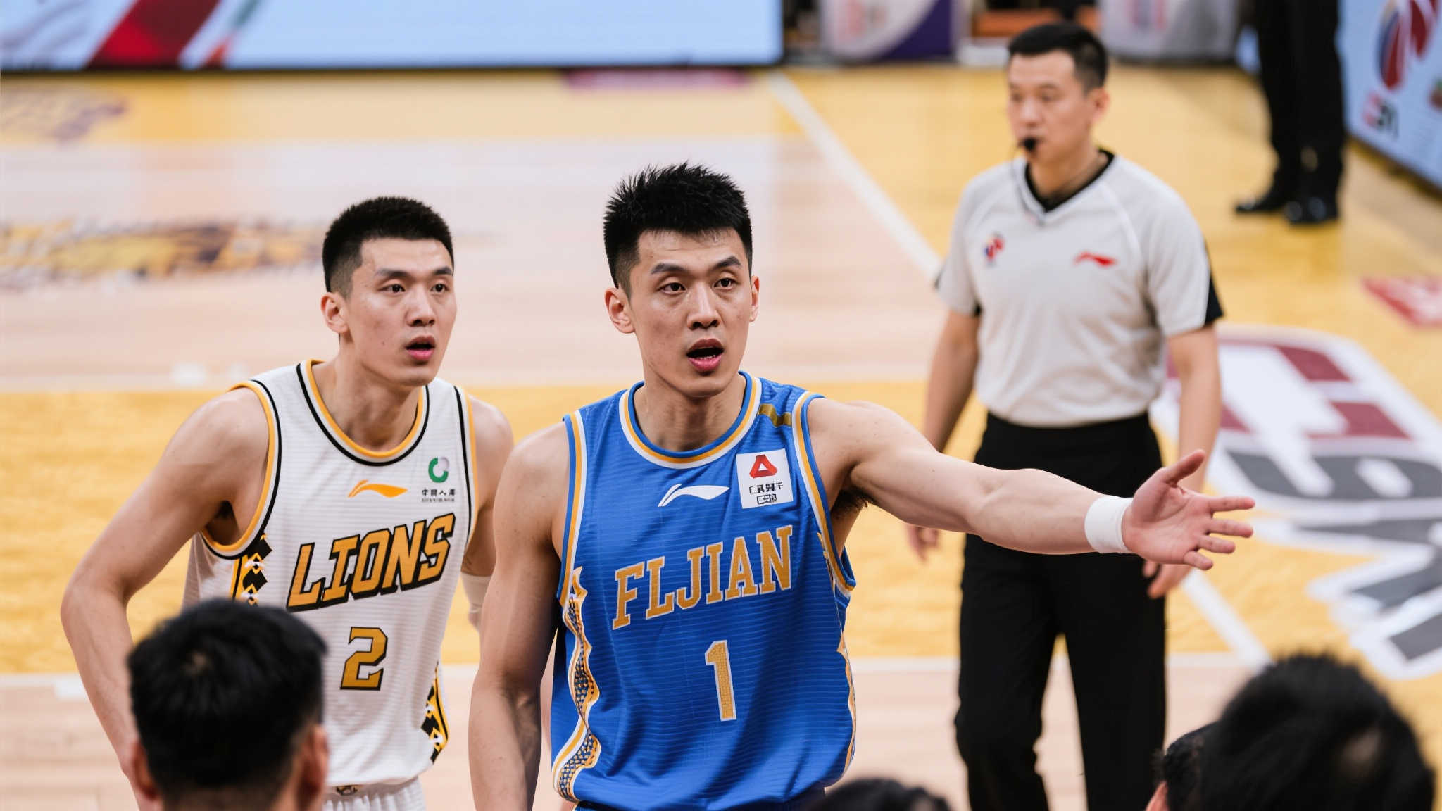 也让球迷们 也让球迷们