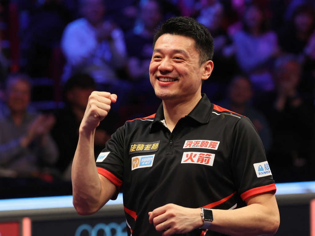 合火箭队的 合火箭队的